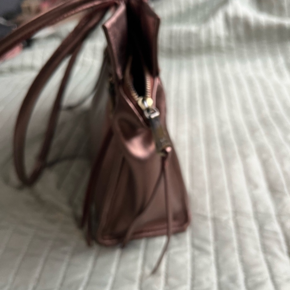 HOBO Metallic Pink Handbag - Picture 5 of 7